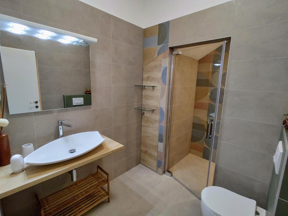 Apartmani Ines Драшнице Екстериор снимка